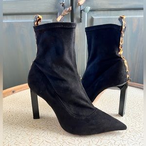 Schutz Suede Benine Fitted Ankle Boots 7.5B